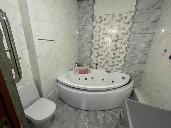 2-к квартира, 70 кв.м.