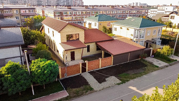 Дом, 421 кв.м.