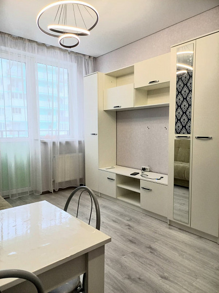 Студия комнатная квартира площадью 22 м² за 3100000 рублей