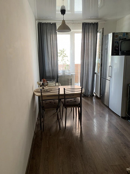 2-к квартира, 60 кв.м.