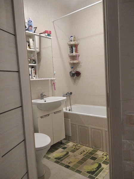 2-к квартира, 70 кв.м.