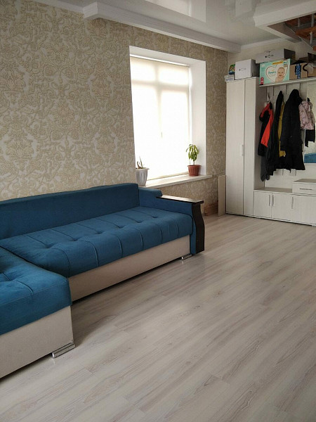 2-к квартира, 70 кв.м.